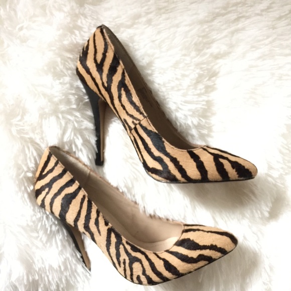 Steve Madden Shoes - Steve Madden Animal Leopard Pumps Heels Sexy